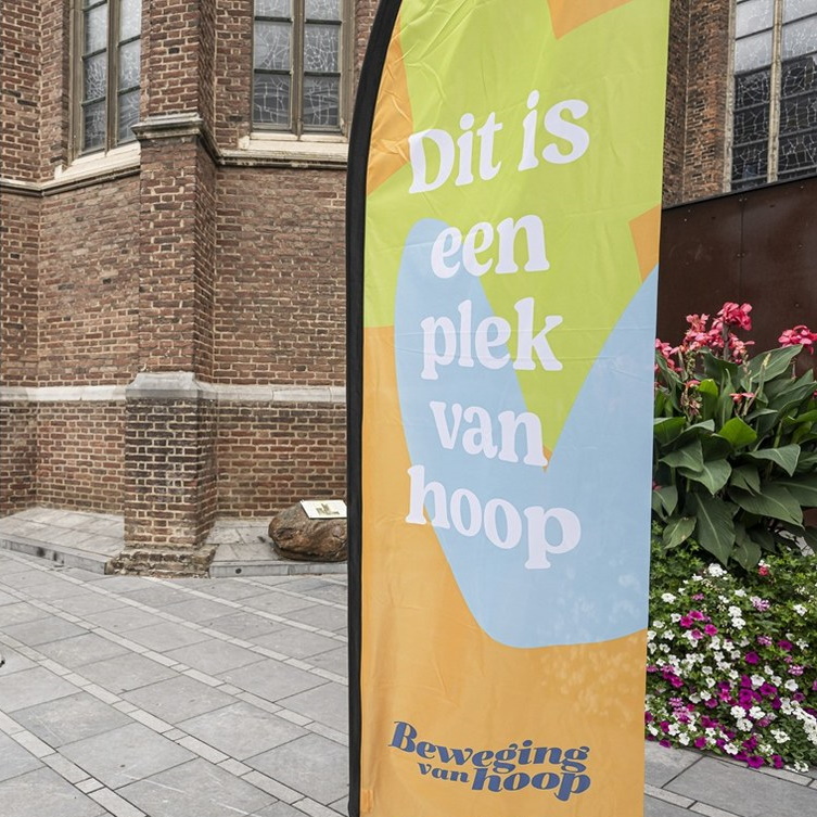 Vlag dit is een plek van hoop