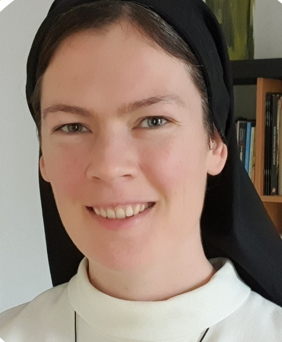 nadia kroon dominicanessen van de H familie