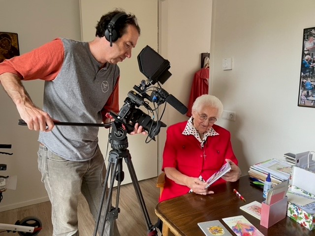 Opnames bij zuster Mathea voor de video over gemeenschap Zusters van Liefde