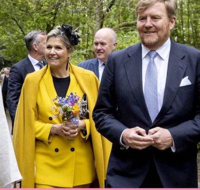 Monniken op Schier bezocht door koningspaar