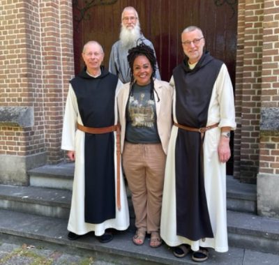 Kloostergasten: Sharon de Miranda bij de trappisten in Zundert