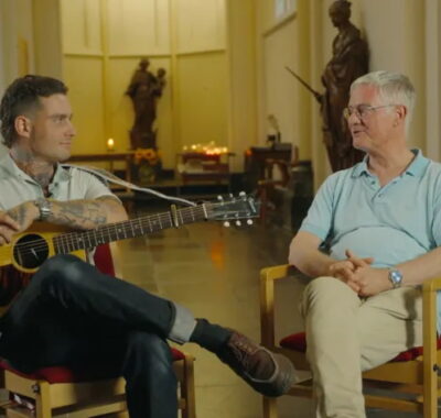 Kloostergasten: Douwe Bob bezoekt de Abdij van Berne