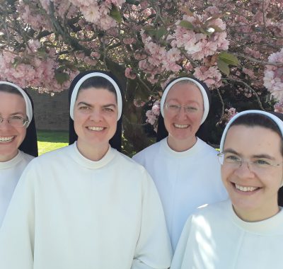 Podcast met zuster Mary Amata over gebed en parochievernieuwing